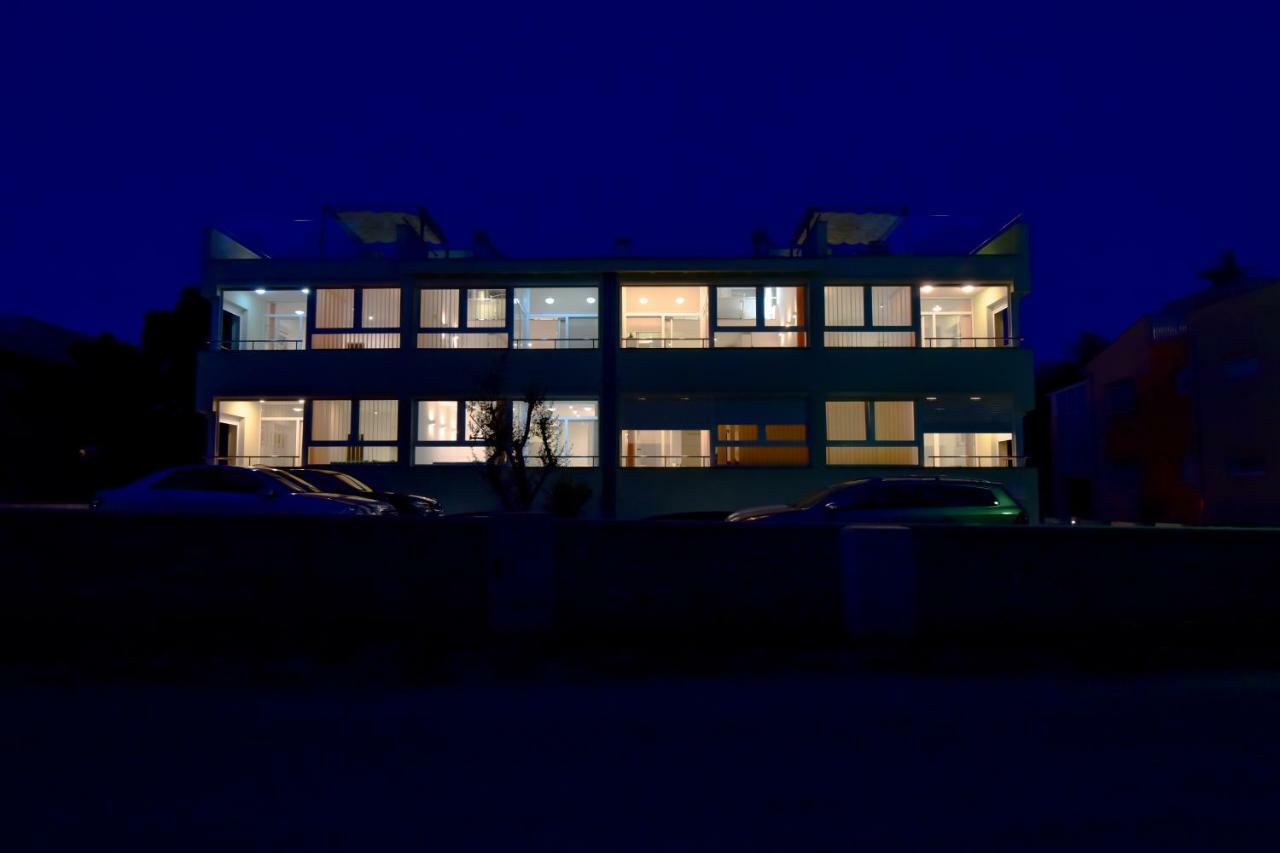 Apartments Laura 1 Privlaka  Luaran gambar